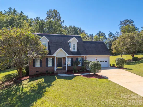 131 Cameron Dr, Rutherfordton, NC 28139
