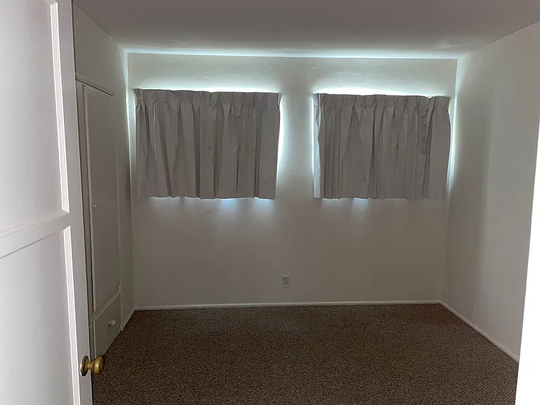 Westwood Apartments — Photo 21