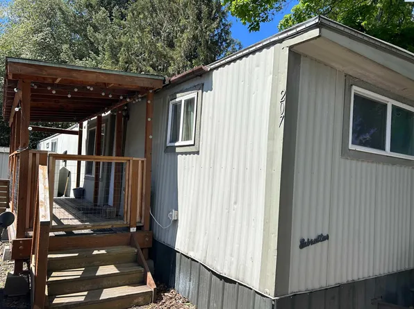 1155 SE Professional Mall Blvd Trailer 207, Pullman, WA 99163
