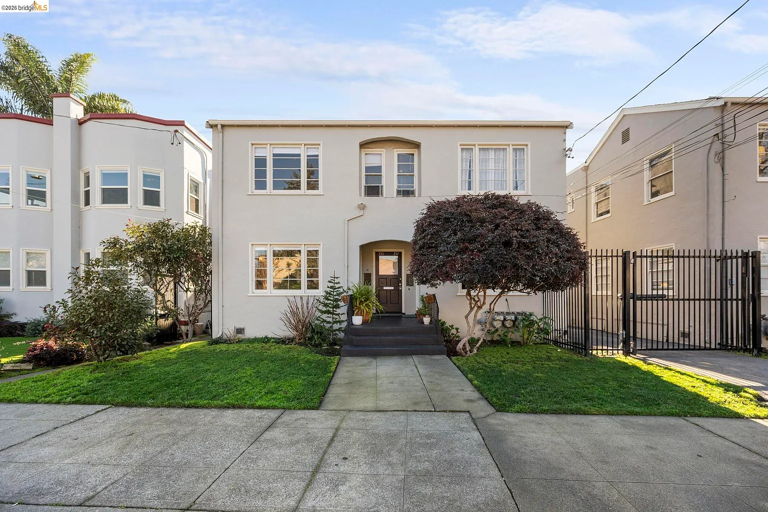 359 41st St photo 1