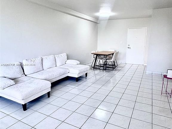 3rd image of 7441 Wayne Ave APT 1C