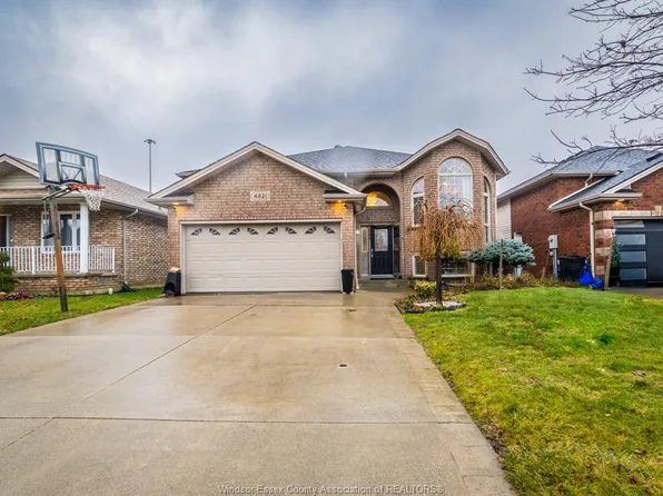 4821 Juliet Cres, Windsor, ON N9G 3A6