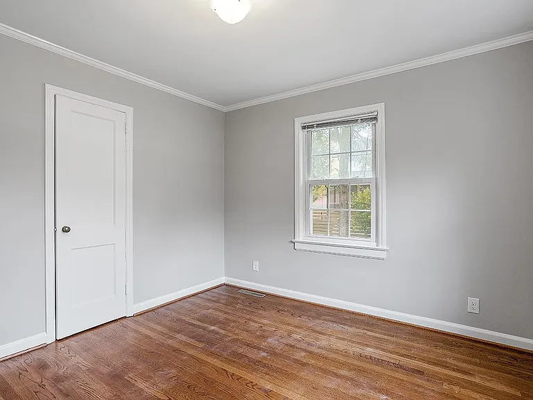 2111 Tudor Pl — Photo 16