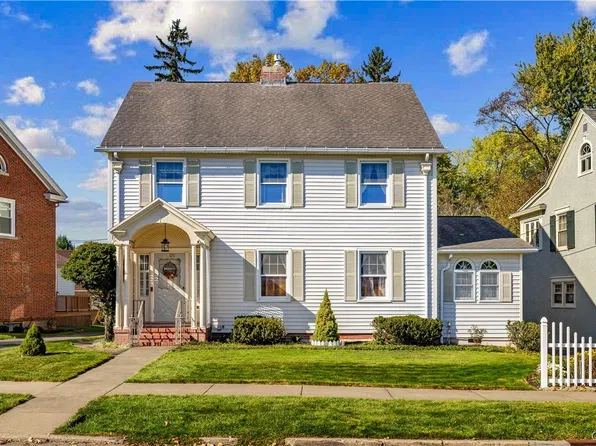 2208 Douglas Cres, Utica, NY 13501