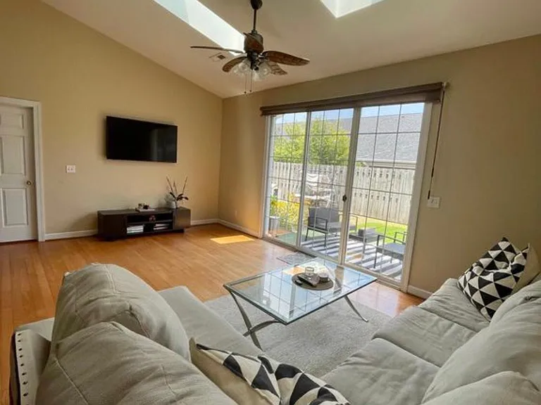 5006 Carleton Dr #119 — Photo 9