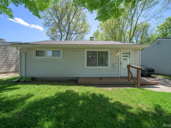 217 W Yale Ave, Pontiac, MI 48340