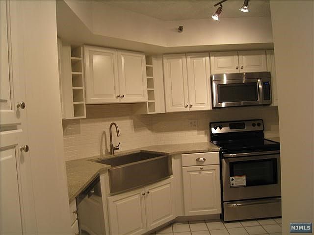 1st image of 1512 Palisade Ave APT 2C