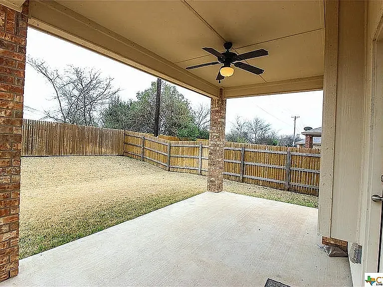 1409 Starlight Dr — Photo 17
