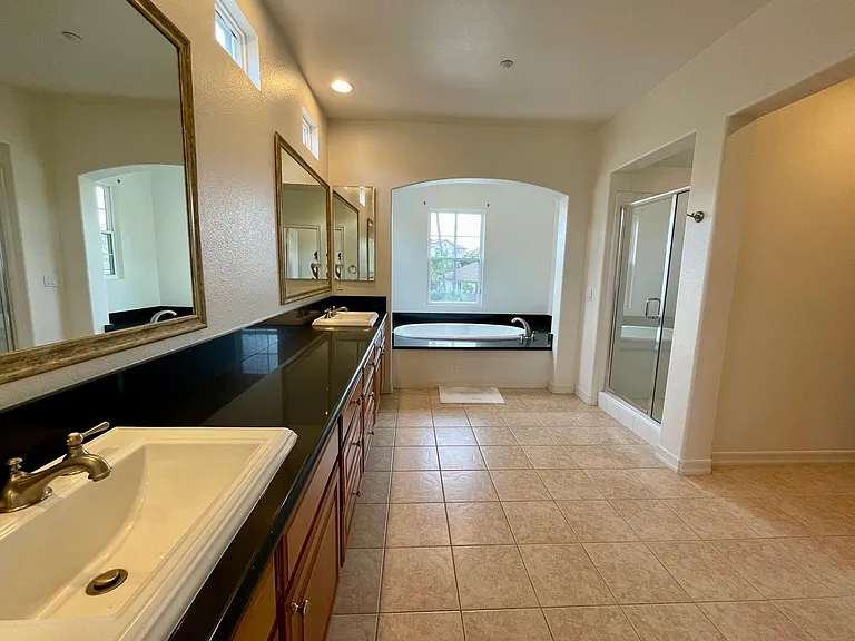 2133 Twain Ave — Photo 14