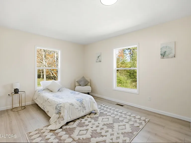 37 Windy Acres Dr — Photo 14