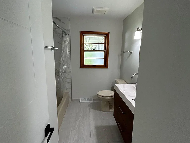 548 South St — Photo 13