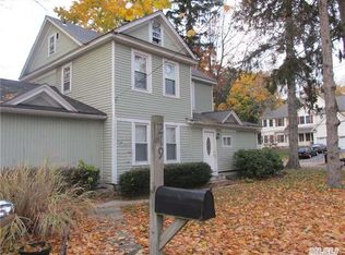 219 E 23rd St, Huntington Station, NY 11746