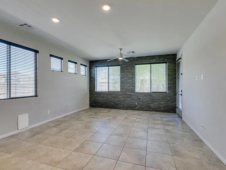 4348 Stardusk Falls Ave — Photo 3