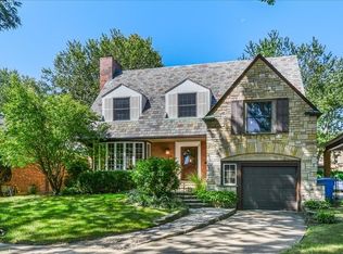 8944 S Bell Ave, Chicago, IL 60643