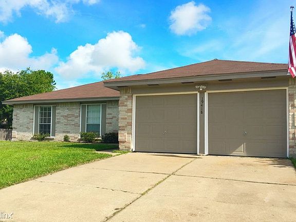 90800731_19418-quiet-brook_houston_tx_2016-1
