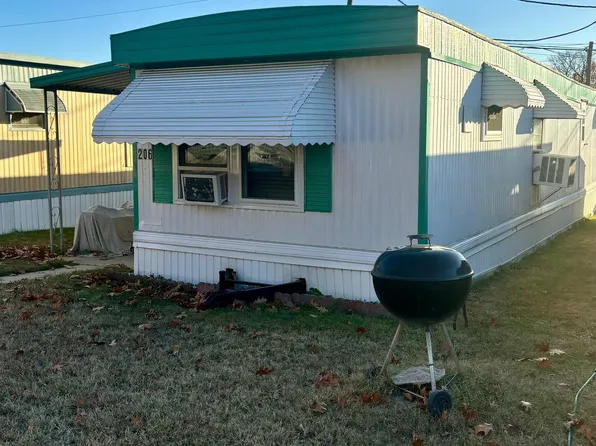 1405 Farrell Ave Trailer 206, Cherry Hill, NJ 08002