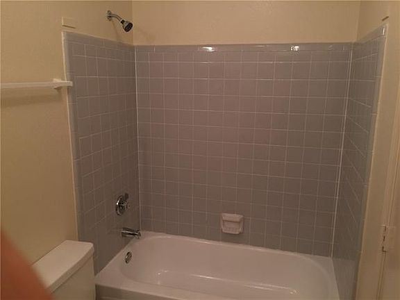 4th image of 4410 Cordova Ln