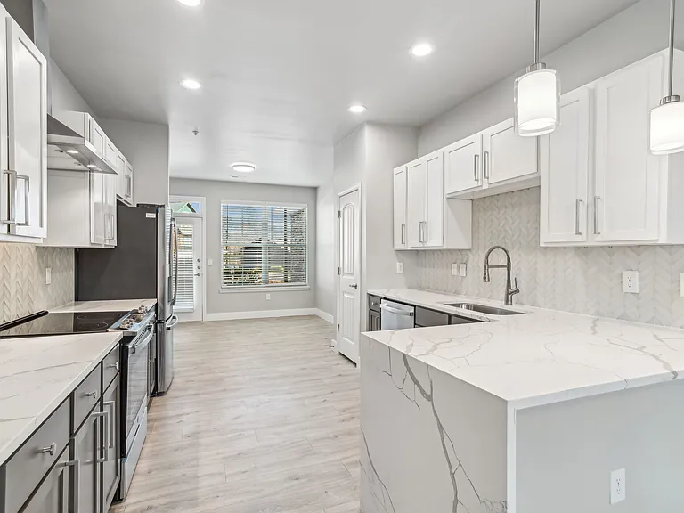 The Apartments at Brayden — Photo 44