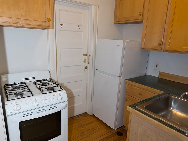 Blaisdell Avenue Apartments — Photo 48