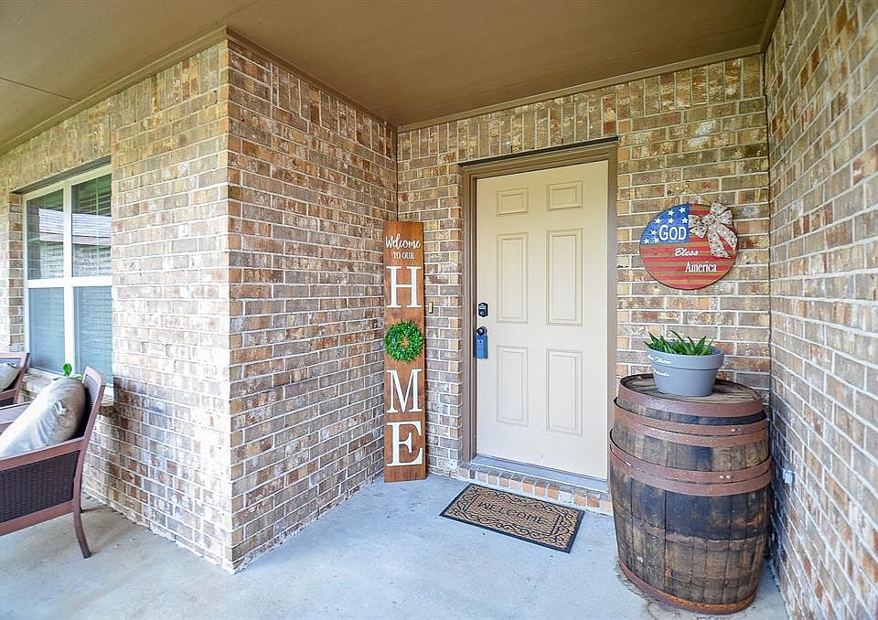1st image of 2907 Iron Range Court