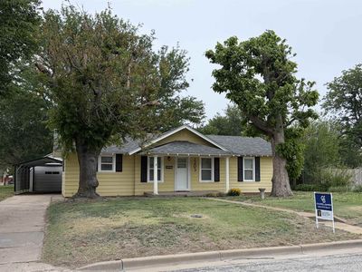 1203 Cottonwood St, Ellis, KS, 67637