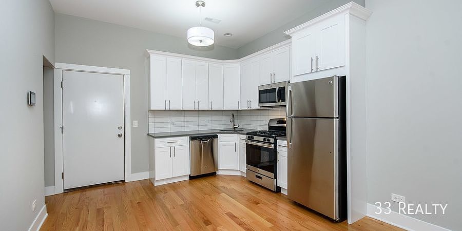 1st image of 2119 W Chicago Ave APT 3R