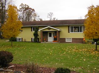 1043 Ervin Rd, Eau Claire, WI 54703