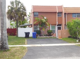 836 SW 80th Ave, Pompano Beach, FL 33068