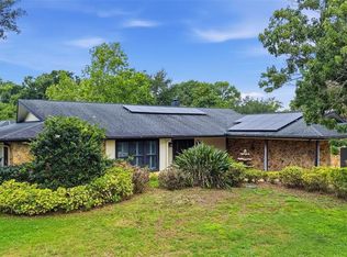 1135 Wisper Run Ct, Lutz, FL 33558
