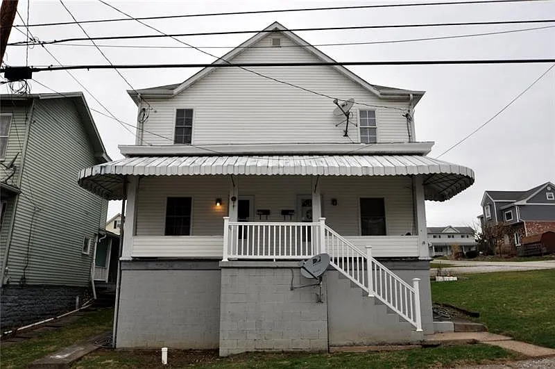 215 Henry St #217 photo 1