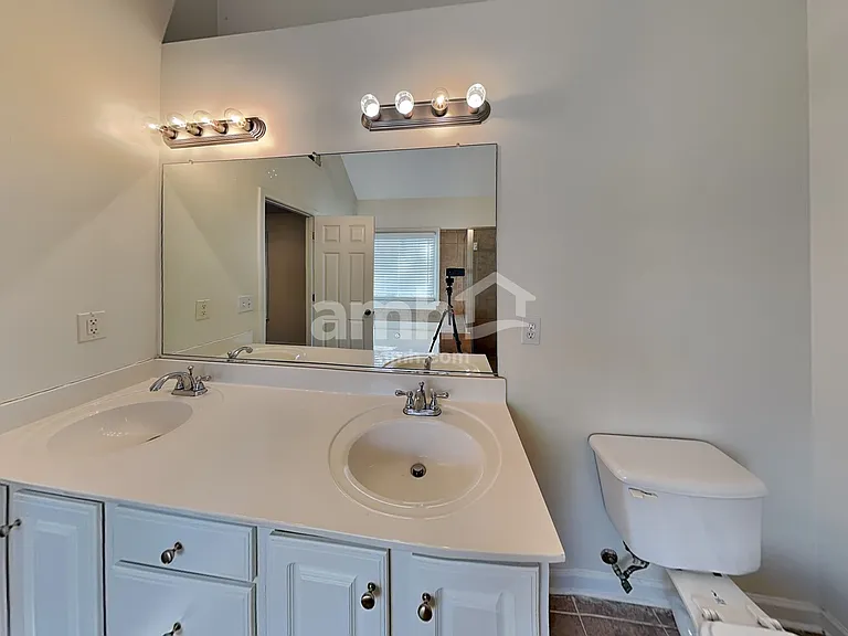 34 Kodiak Ct — Photo 12