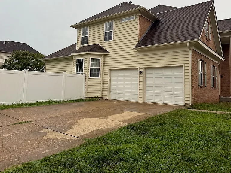 2509 Brandy Ln — Photo 2