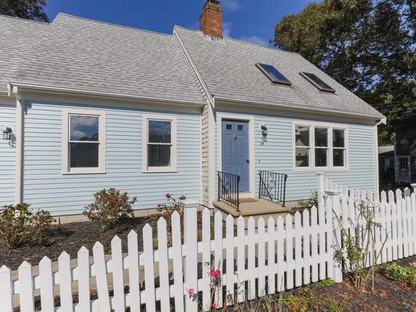 34 Tanglewood Drive, West Yarmouth, MA 02673