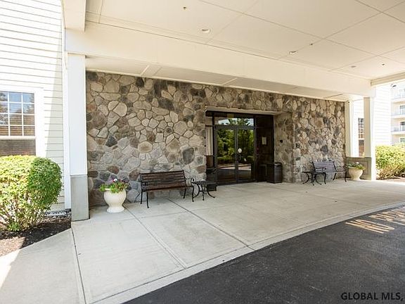 5th image of 8 Wall St APT 141