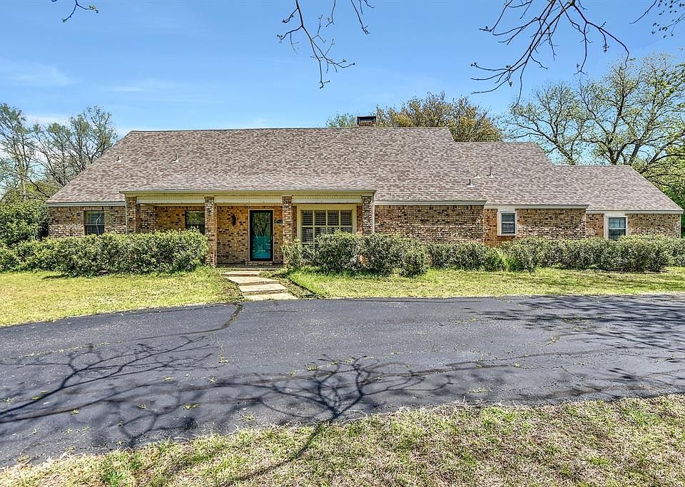 1st image of 3505 Montclair Dr