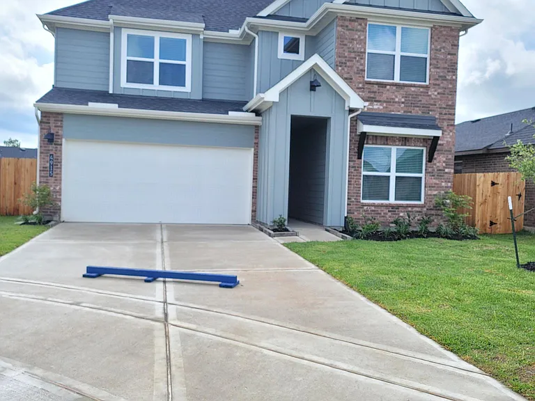 4915 Pine Haven Ln — Photo 2