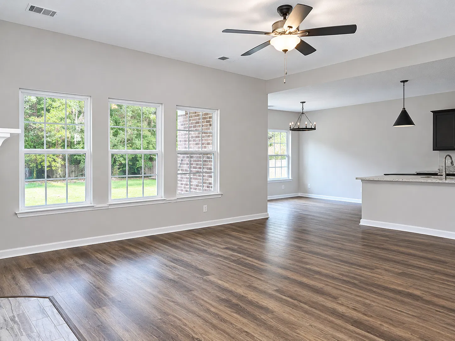 91 Halcyon Way NE - 1 — Photo 2