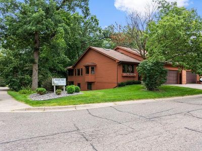 10775 53rd Ave N, Plymouth, MN, 55442