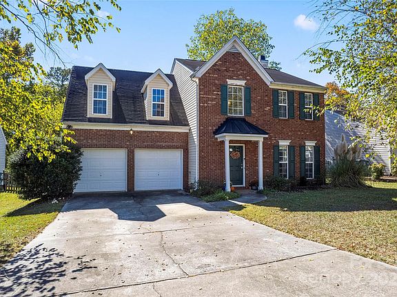 2nd image of 7633 Nicolette Ct