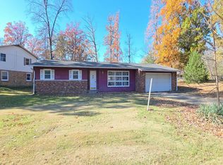 501 Country Club Ln, Carterville, IL 62918