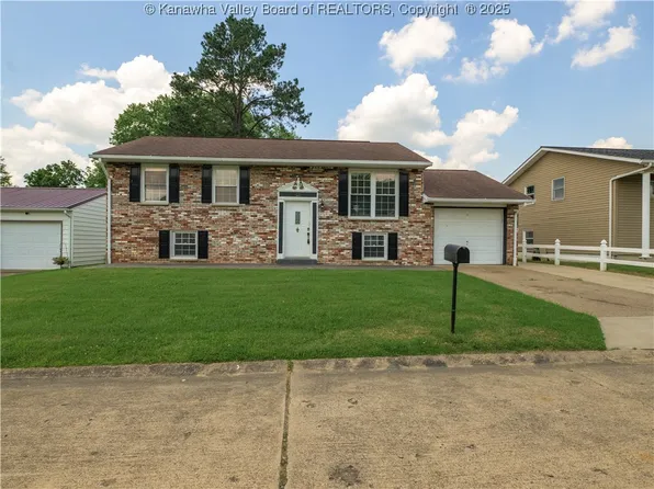 123 Dodd St, Poca, WV 25159