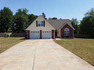 115 Silverberry Ct, Raeford, NC 28376