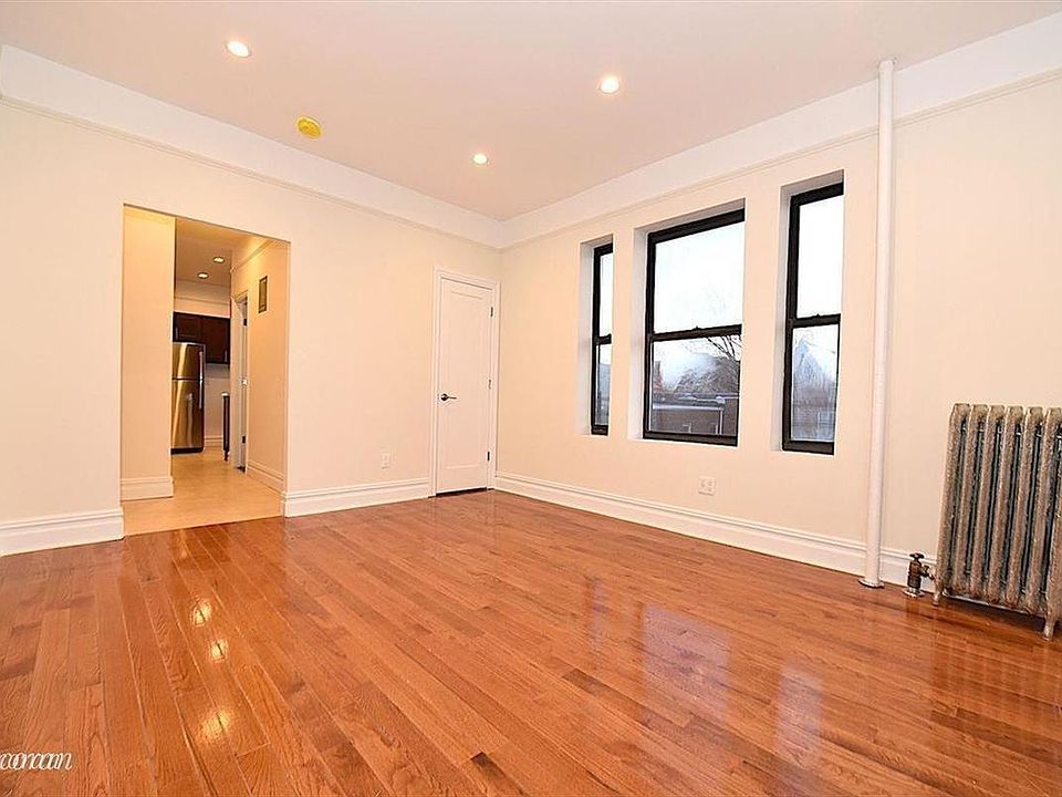 1st image of 3086 32nd St APT 22