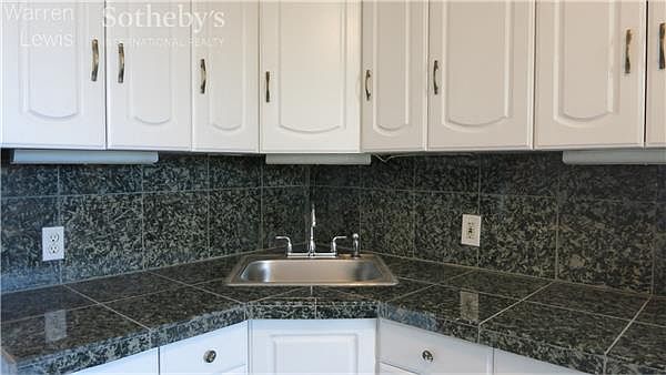1st image of 441 Tompkins Ave APT 4