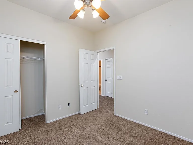 2598 Highland Cliff Dr — Photo 28