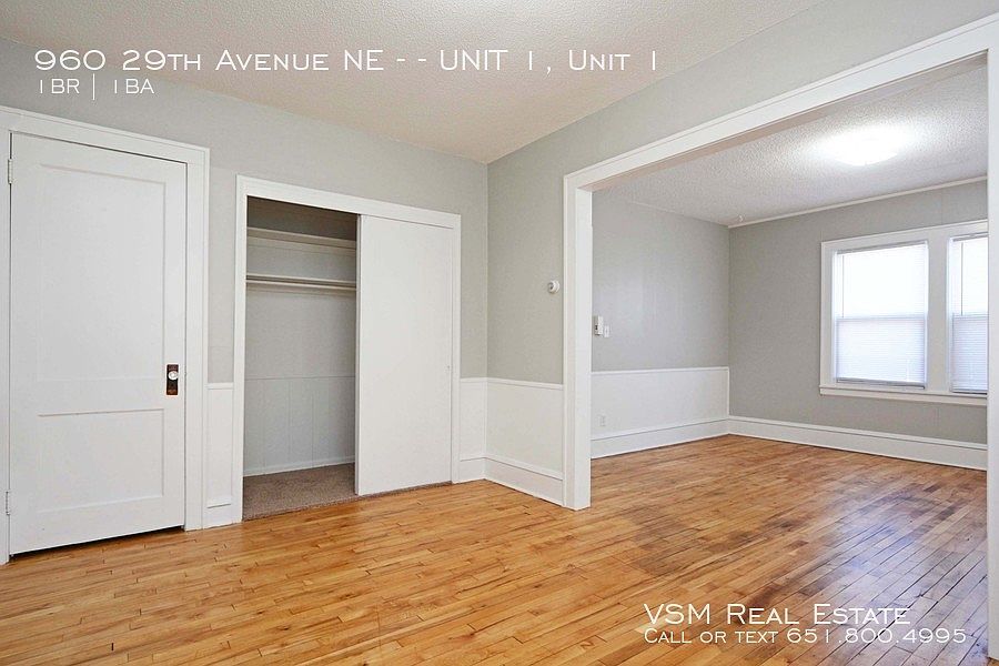 1st image of 960 29th Ave NE