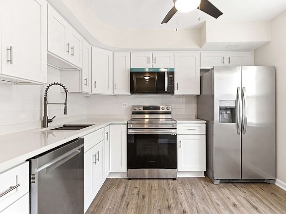 2nd image of 614 S Milwaukee Ave APT E