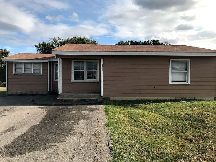 1st image of 5416 Farah Pl
