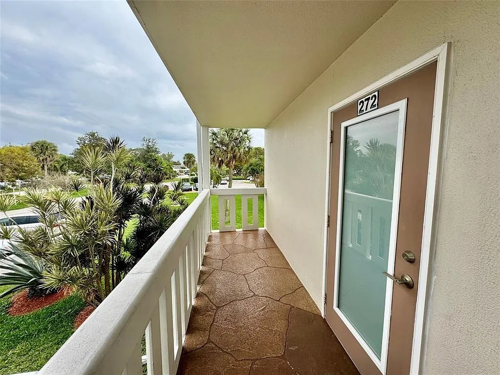 2 bed, 1.5 bath, 850 sqft, $2,000 — Photo 4