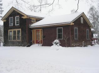 422 Maple St, Three Rivers, MI 49093